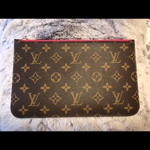 Louis Vuitton Monogram Pochette wristlet